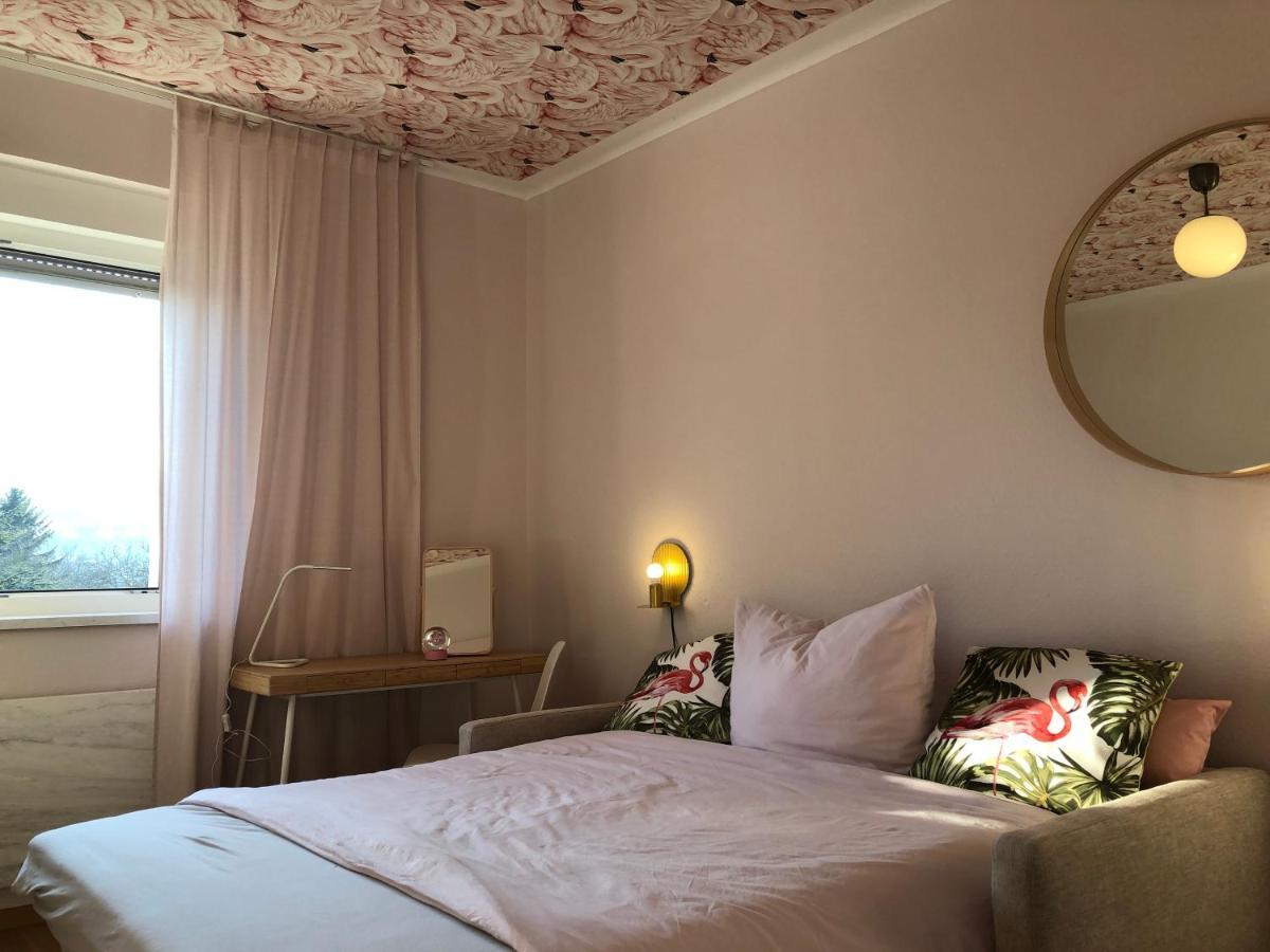 Altstadt Naehe 7 Min Fussweg Ueber Alte Maibruecke Zu Pension Mit Balkon & Garten, Ideal For Long Stay, Relocation أوكسنفورت المظهر الخارجي الصورة