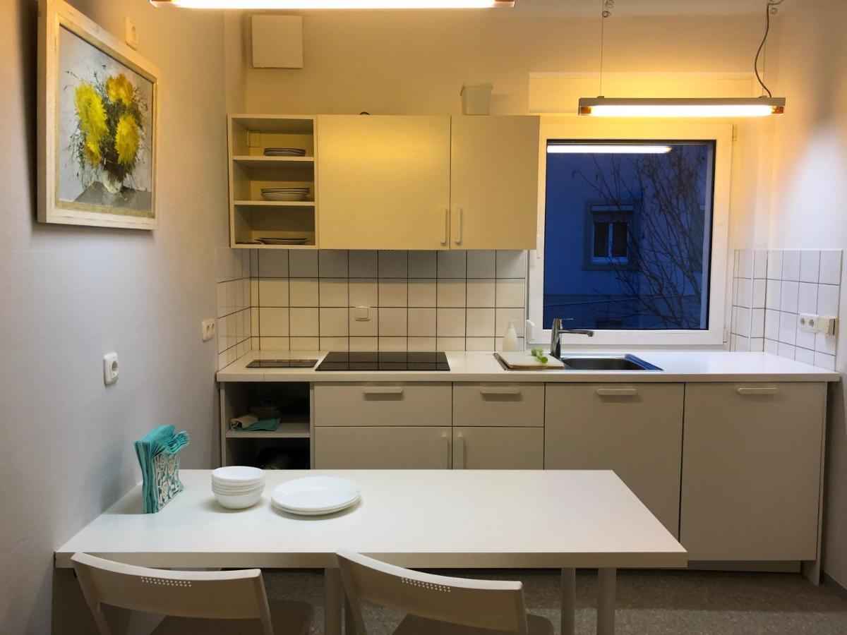 Altstadt Naehe 7 Min Fussweg Ueber Alte Maibruecke Zu Pension Mit Balkon & Garten, Ideal For Long Stay, Relocation أوكسنفورت المظهر الخارجي الصورة